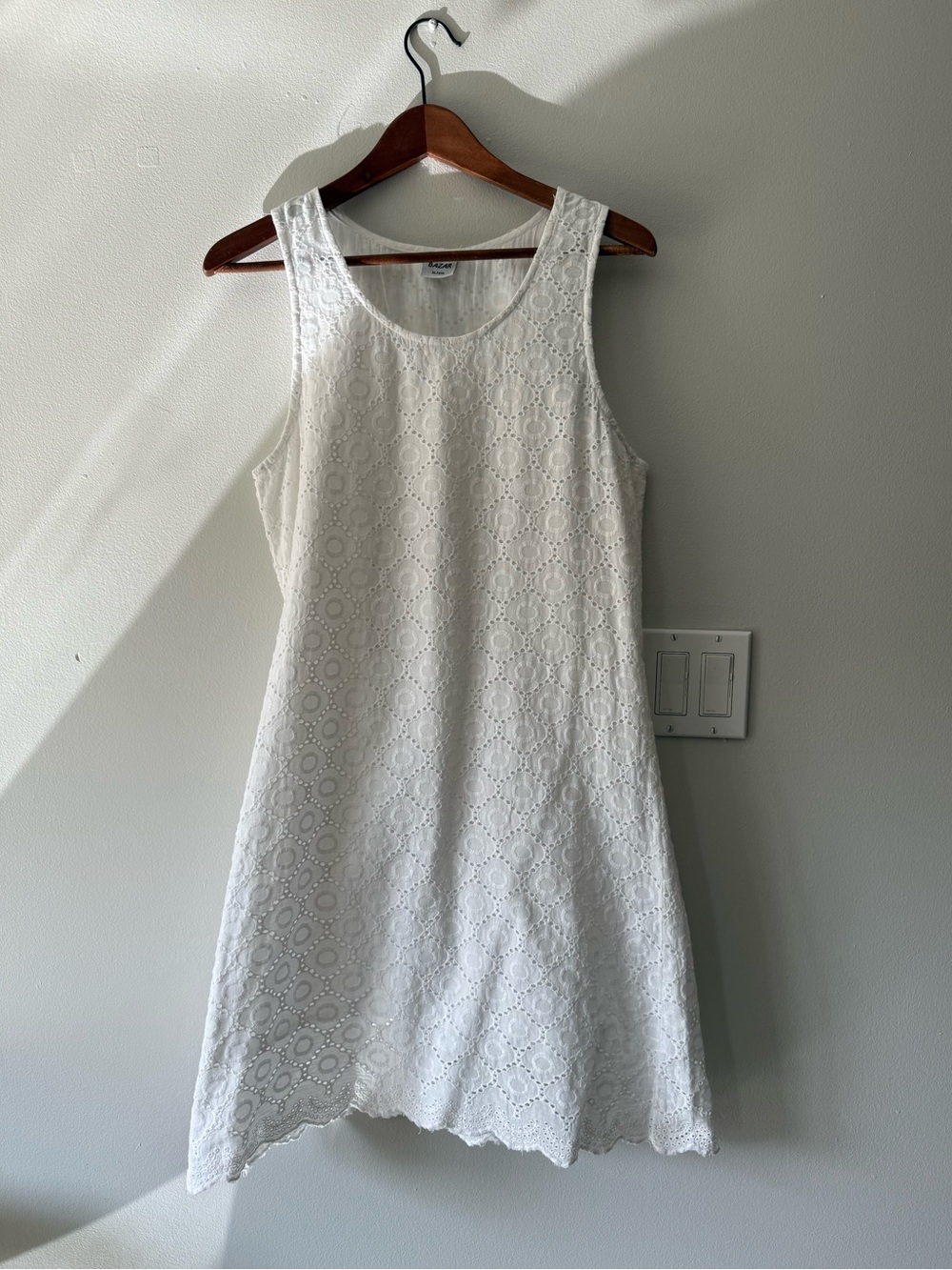 Vintage White Cotton Summer Dress | Eyelet | Size Large